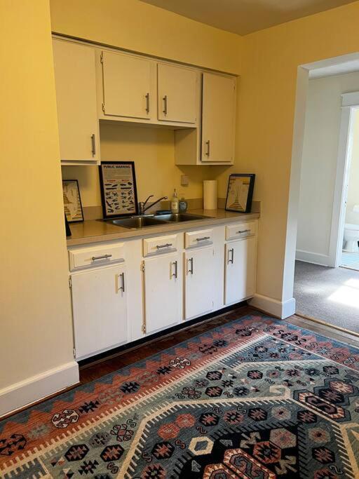 4 Bedroom Dc'S Best Location With Parking, Walk To Clarendon Metro, Shopping And Nightlife! Arlington Ngoại thất bức ảnh